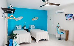 Flip Flop Apartment 84